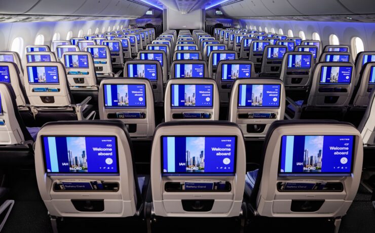 rows of united airlines economy seats on the boeing 787-9