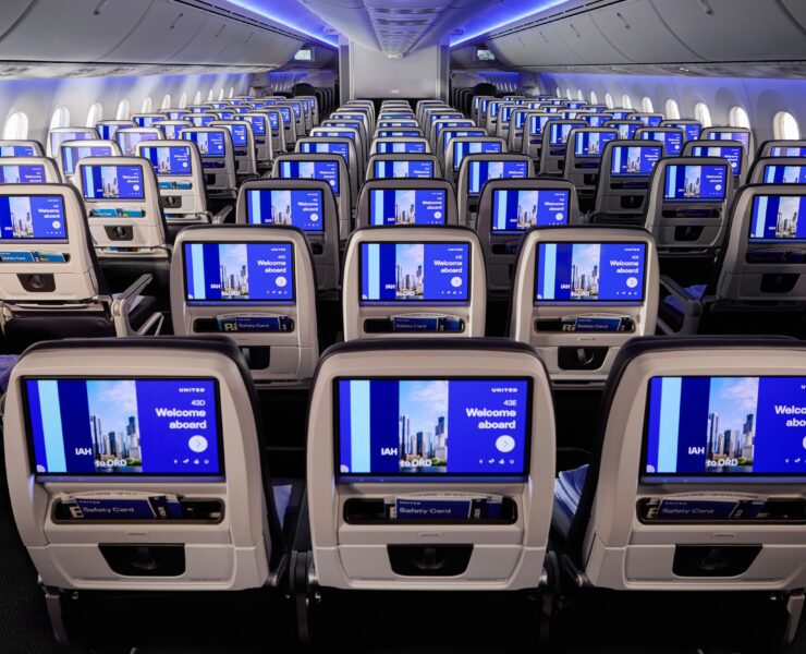 rows of united airlines economy seats on the boeing 787-9