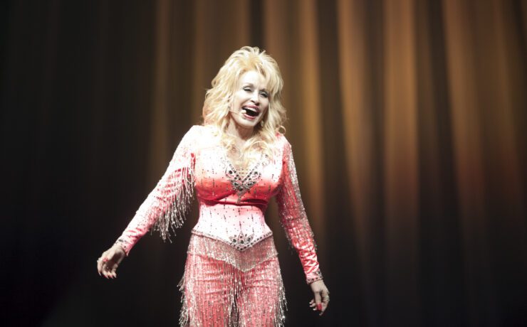 DOLLY PARTON